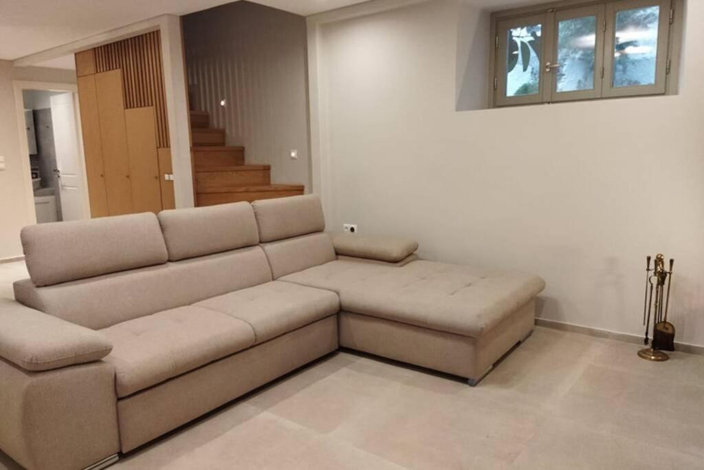 Afroditis'S & Makis'S Apartment 2 Leonídion 외부 사진